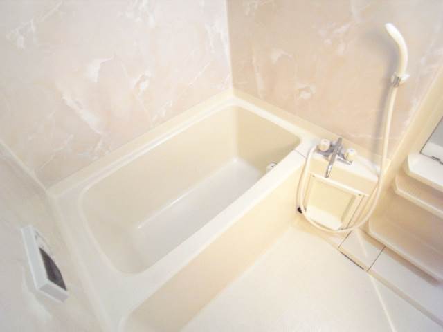 Bath. Leisurely bath time to heal fatigue of the day