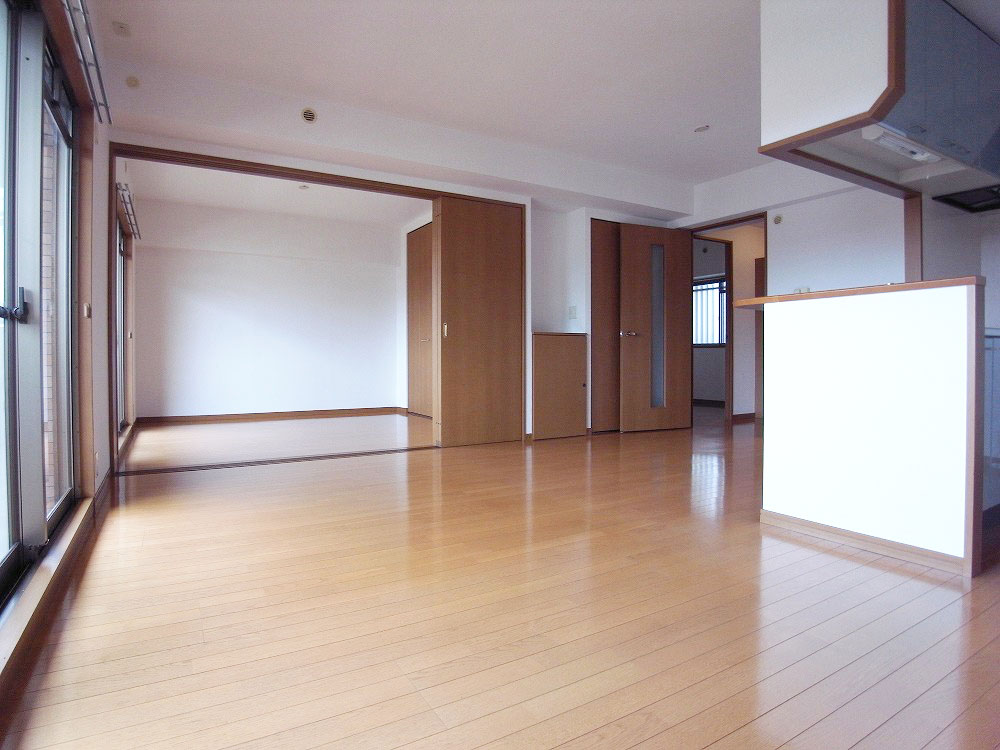 Living and room. Living also bright because it onto a balcony