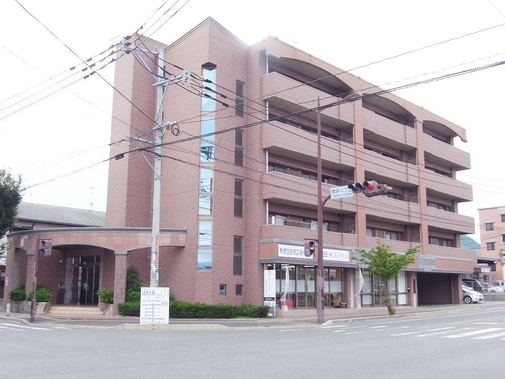 Building appearance. shopping ・ traffic ・ There is a popular reason to, such as security