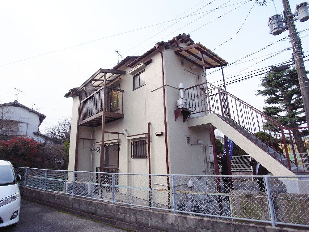 Building appearance. Good access to the quiet residential area station