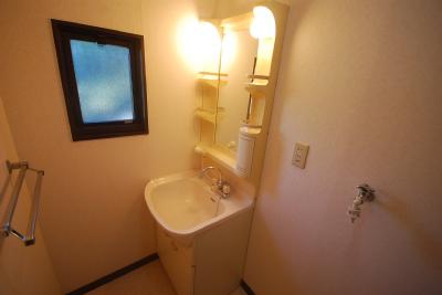 Washroom. Wash dressing room