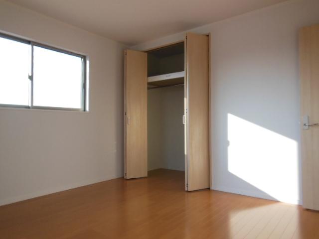 Non-living room. Indoor (September 2013) Shooting