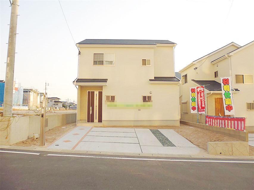 Local appearance photo. Local photo (2013 October 14, 2008)