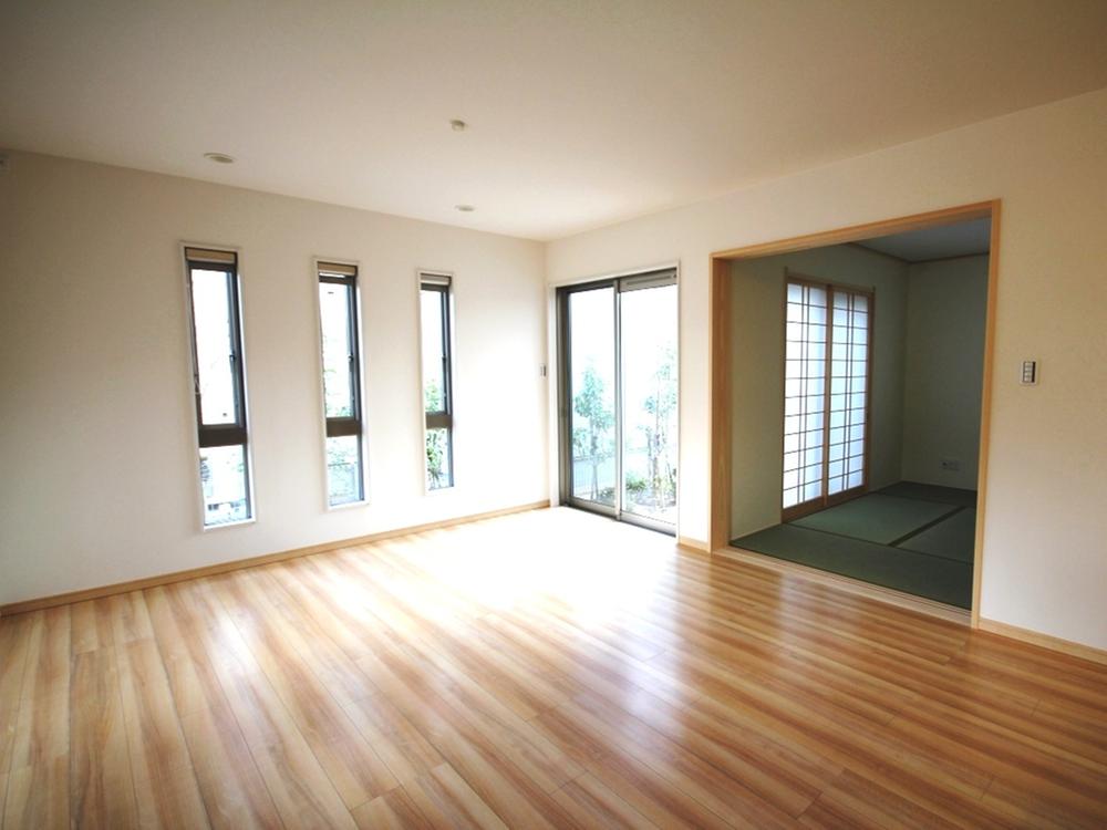 Living. Indoor (10 May 2013) taken No. 1 destination