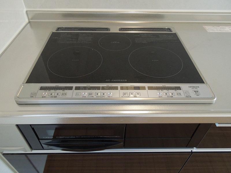 Same specifications photo (kitchen). For all-electric homes, Stove is the IH cooking heater specification (^_^) /  You can quickly our cuisine than you think because the thermal conductivity is early After all, "peace of mind ・ Safety "is the first (^_^) /