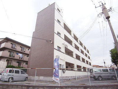 Building appearance. Beautiful appearance in the pre-exterior renovation