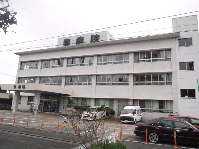 Hospital. Qin 900m to the hospital (hospital)