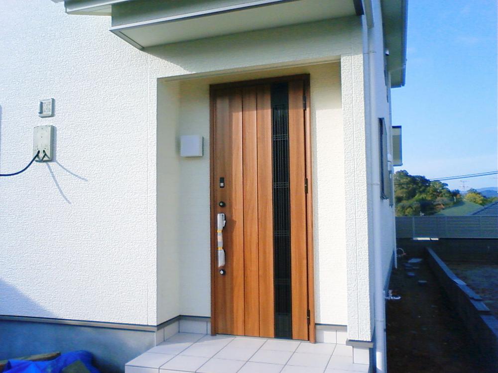 Entrance. Local (January 2013) Shooting