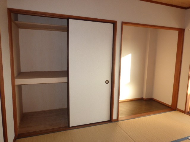 Receipt. It can be stored a lot!