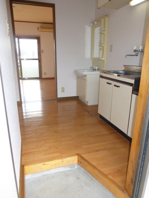 Entrance. Bright entrance ☆