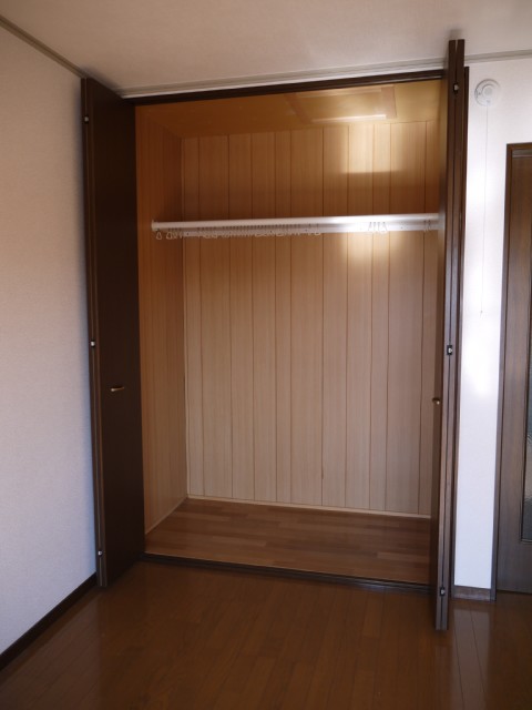 Receipt. It is a large storage ☆