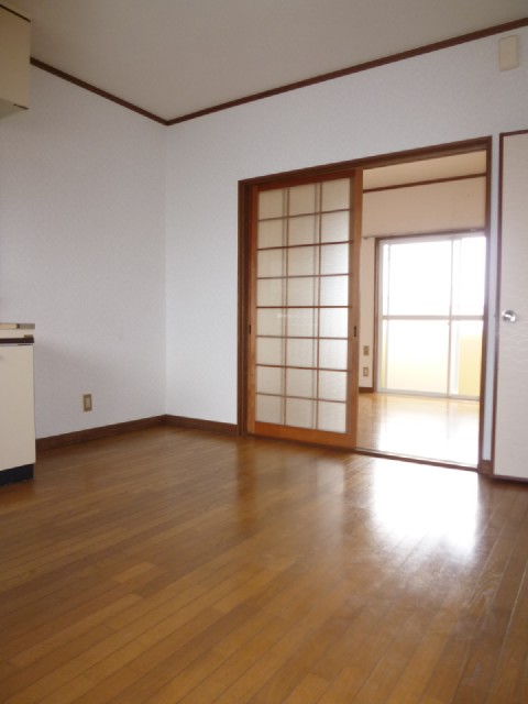 Living and room. spacious