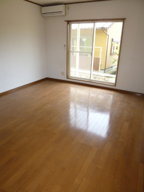 Other room space. It is air-conditioned ☆