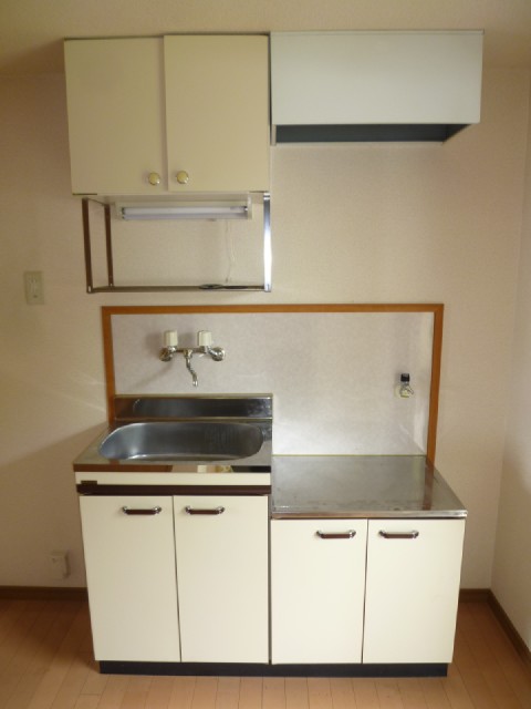 Kitchen. There are storage ☆