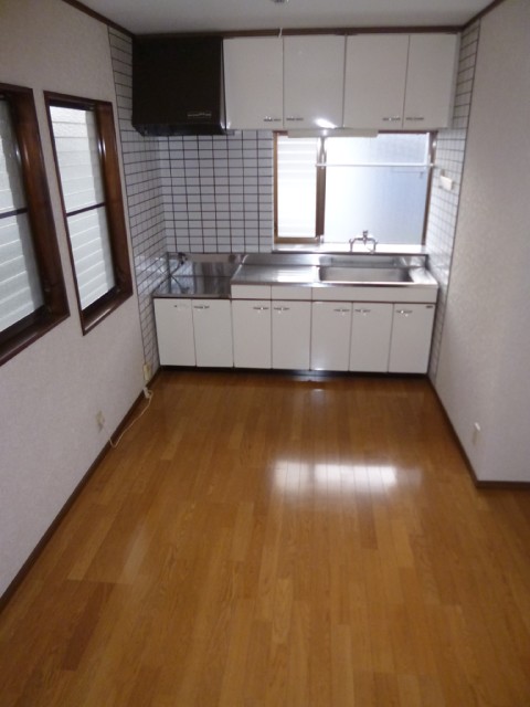 Other room space. Dining space