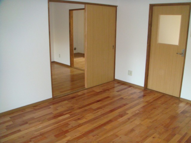 Other room space. Please in the bedroom