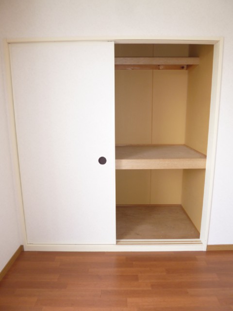 Receipt. Closet is ☆ 