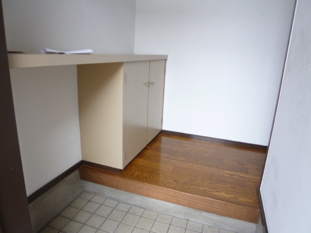 Entrance. There are shoe box ☆ 