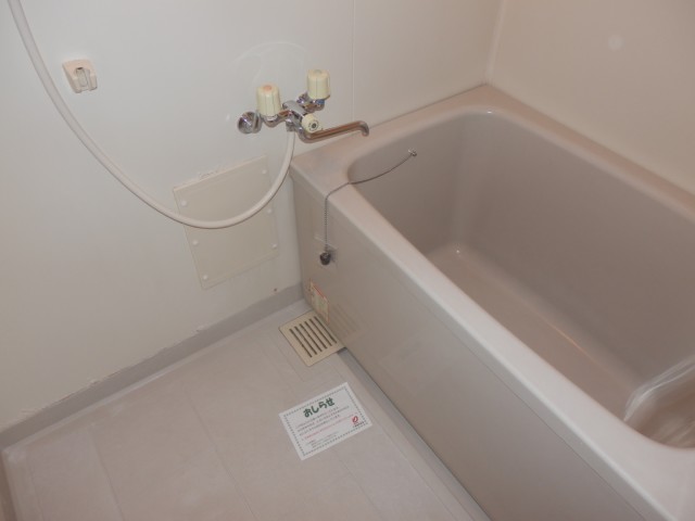 Bath. Clean kitchen of white background