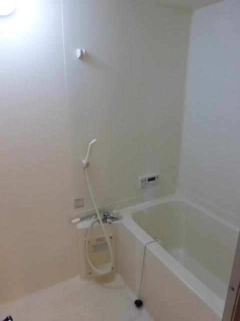 Bath. Spacious bath time