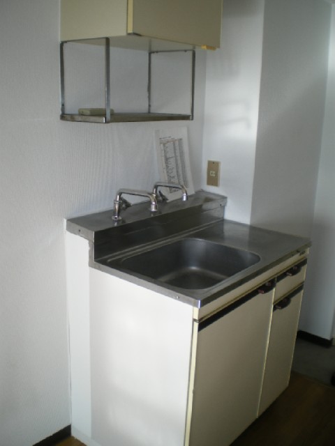 Kitchen. Please prepare a portable gas stove ☆