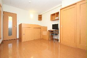 Living and room. liquid crystal television ・ Table (folding) ・ With chair.