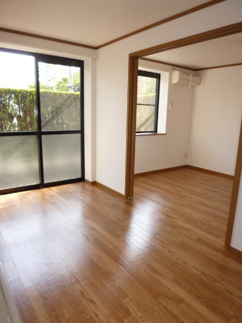 Living and room. Bright room ☆ 