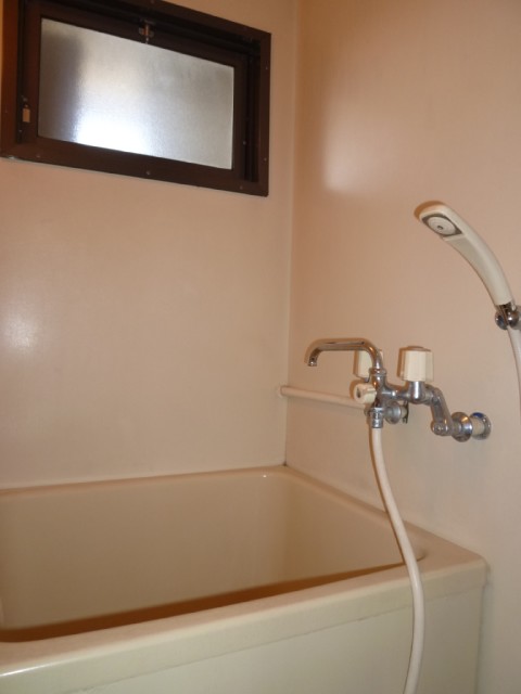 Bath. Bathing is also with window ☆