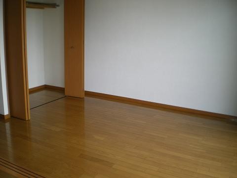 Other room space. The bedroom is ☆