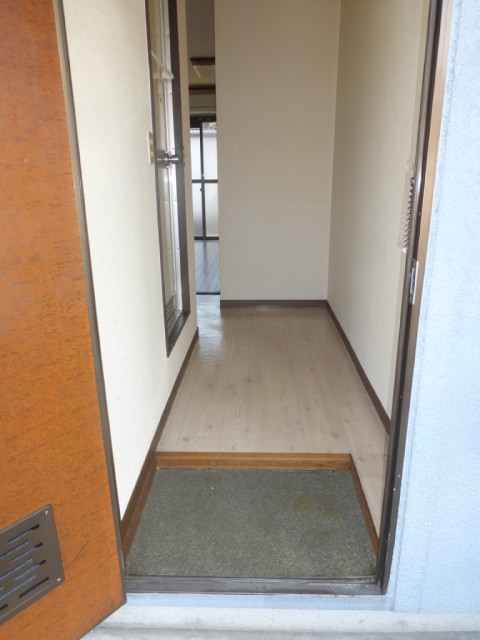 Entrance. Bright entrance ☆ 