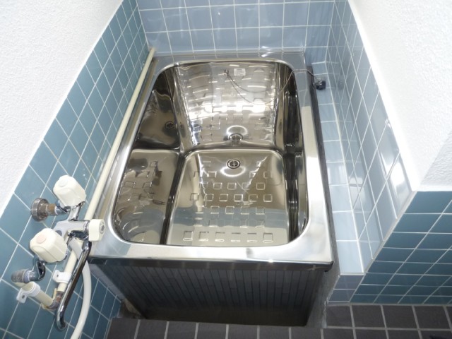 Bath. Was bathtub had made! !