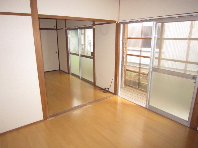 Other room space. Western-style 4.5 Pledge