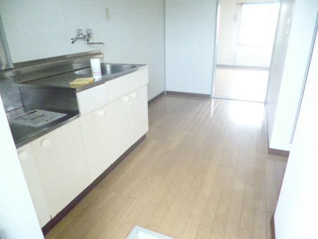 Living and room. South-facing room