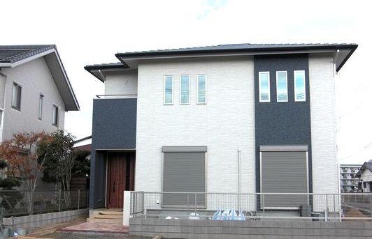 Local appearance photo. Local (11 May 2013) Shooting