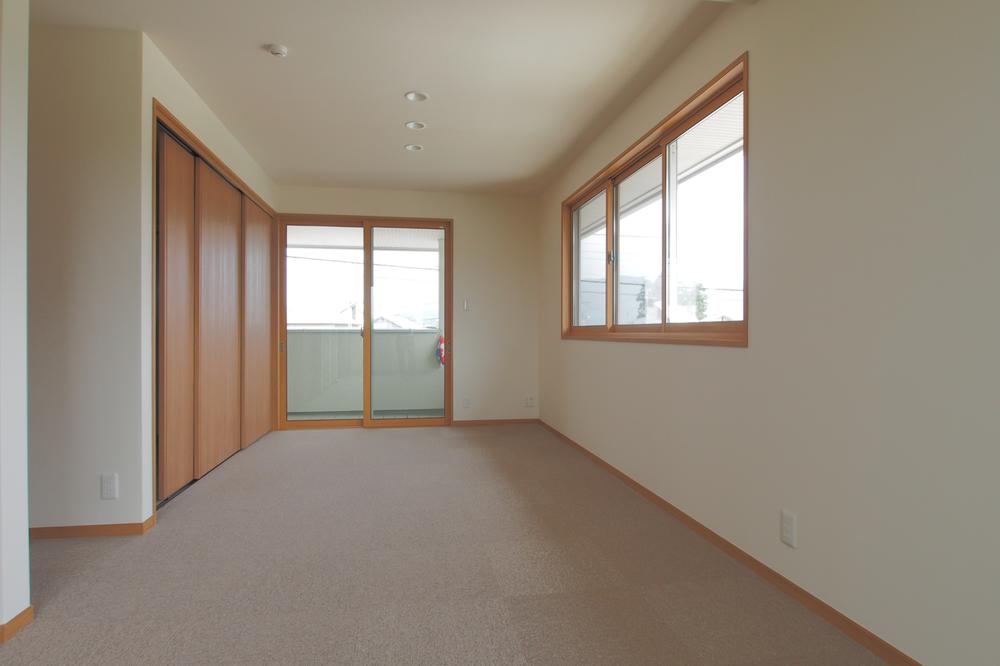 Non-living room. Partition and 2 rooms become children chamber 6 tatami × 2