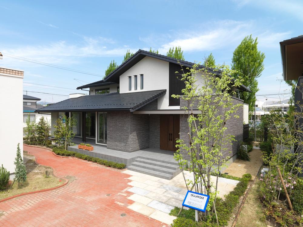 exhibition hall / Showroom. TUF My Home stage Fukushima our exhibition hall