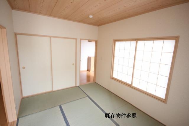 Non-living room. Living to continue Japanese-style room