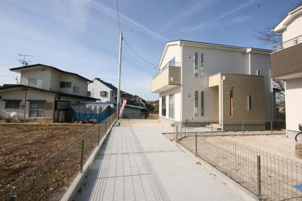 Local photos, including front road