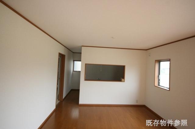 Living. Popular face-to-face kitchen