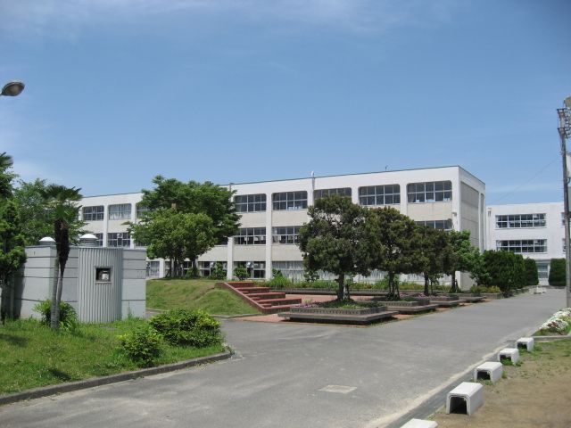 Junior high school. Municipal Hozumi until junior high school (junior high school) 2200m