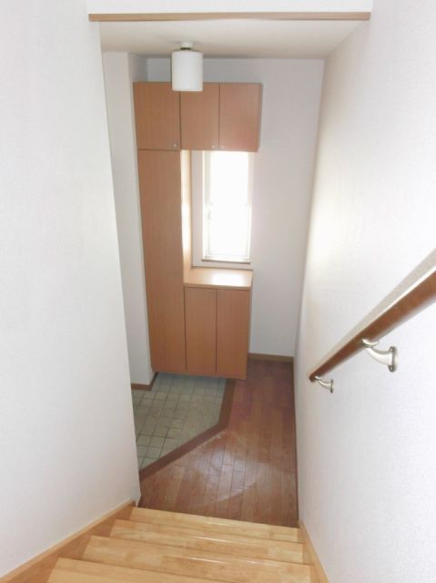 Entrance. Entrance space of a large shoebox-conditioned.