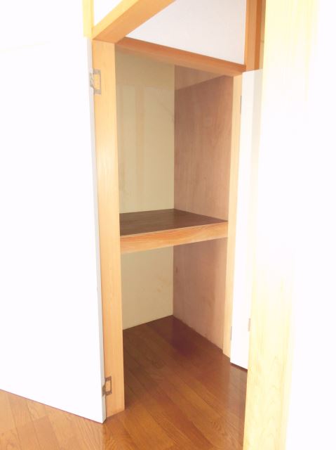 Receipt. There is a depth wide storage.