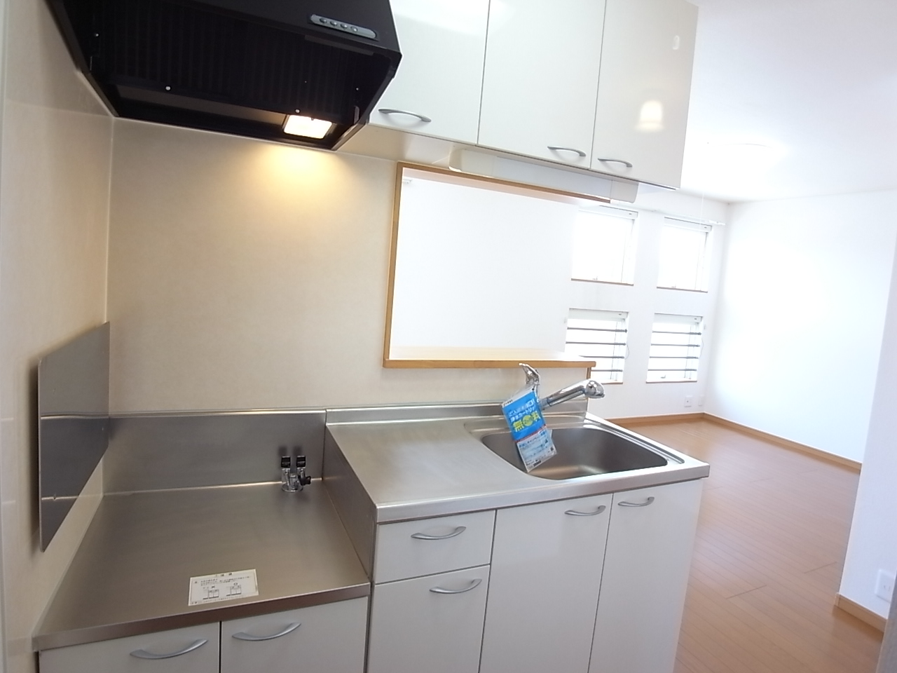 Kitchen. Conveniently it comes with storage is also on! Efficiency of the dishes also up