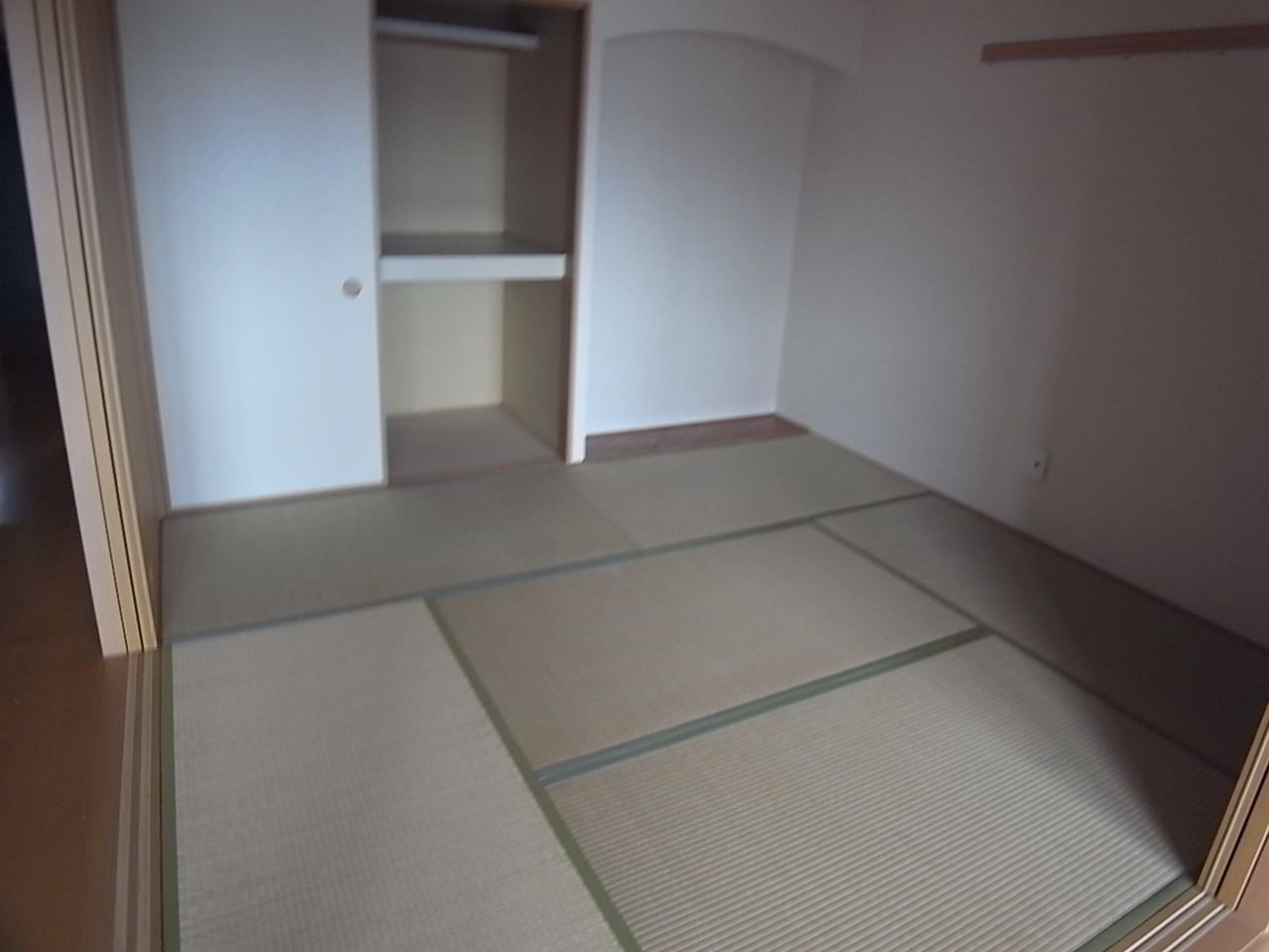 Living and room. There is a calm some Japanese-style room.