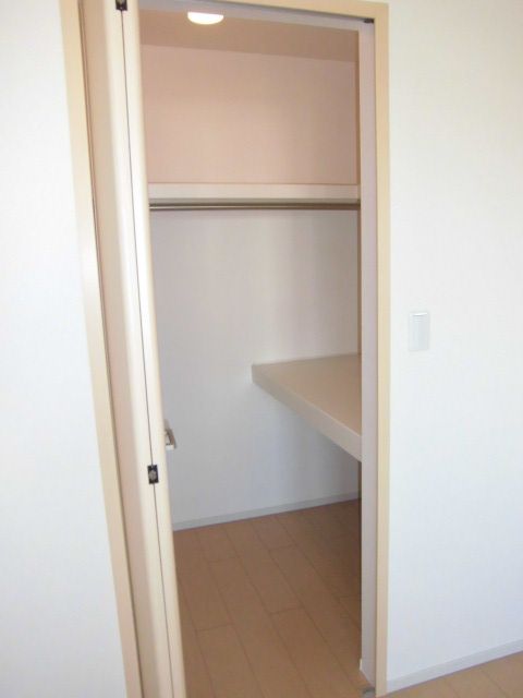 Receipt. Walk is a closet. Enter plenty.