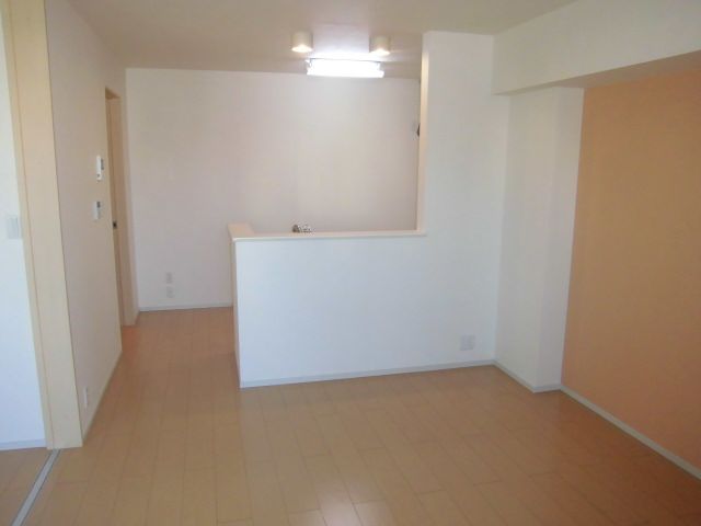 Living and room. This face-to-face kitchen the conversation is lively.