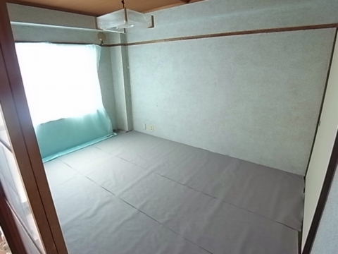 Living and room. South-facing day is a good Japanese-style room, I will calm.