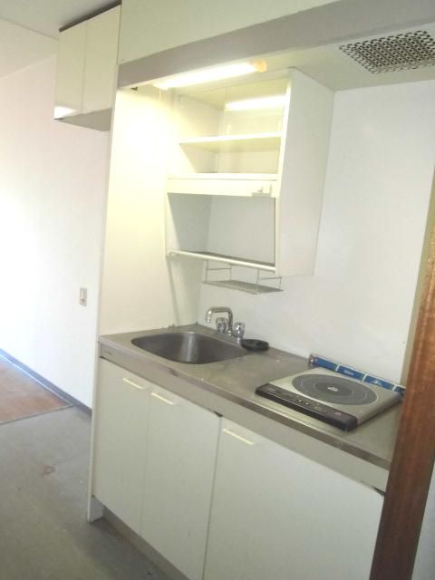 Kitchen. IH is a heater.