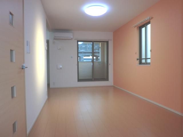 Living and room. We are living in air-conditioned. 