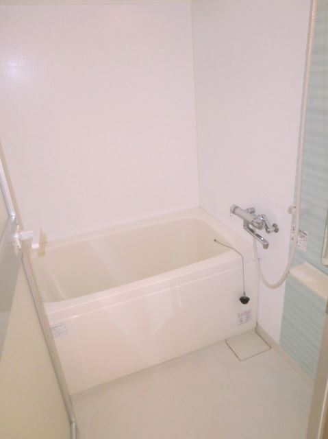 Bath. Daily fatigue should be healing in the bathroom. 